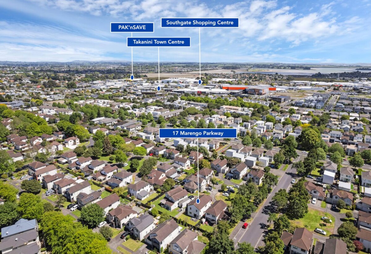 4 beds 2.5 baths house with double garage on 290m2 section, walks to schools, Bruce Pullman Park, Takanini Shopping Centre, with supermarkets, cafés, and all essentials, 17 Marengo Parkway, Takanini, Auckland