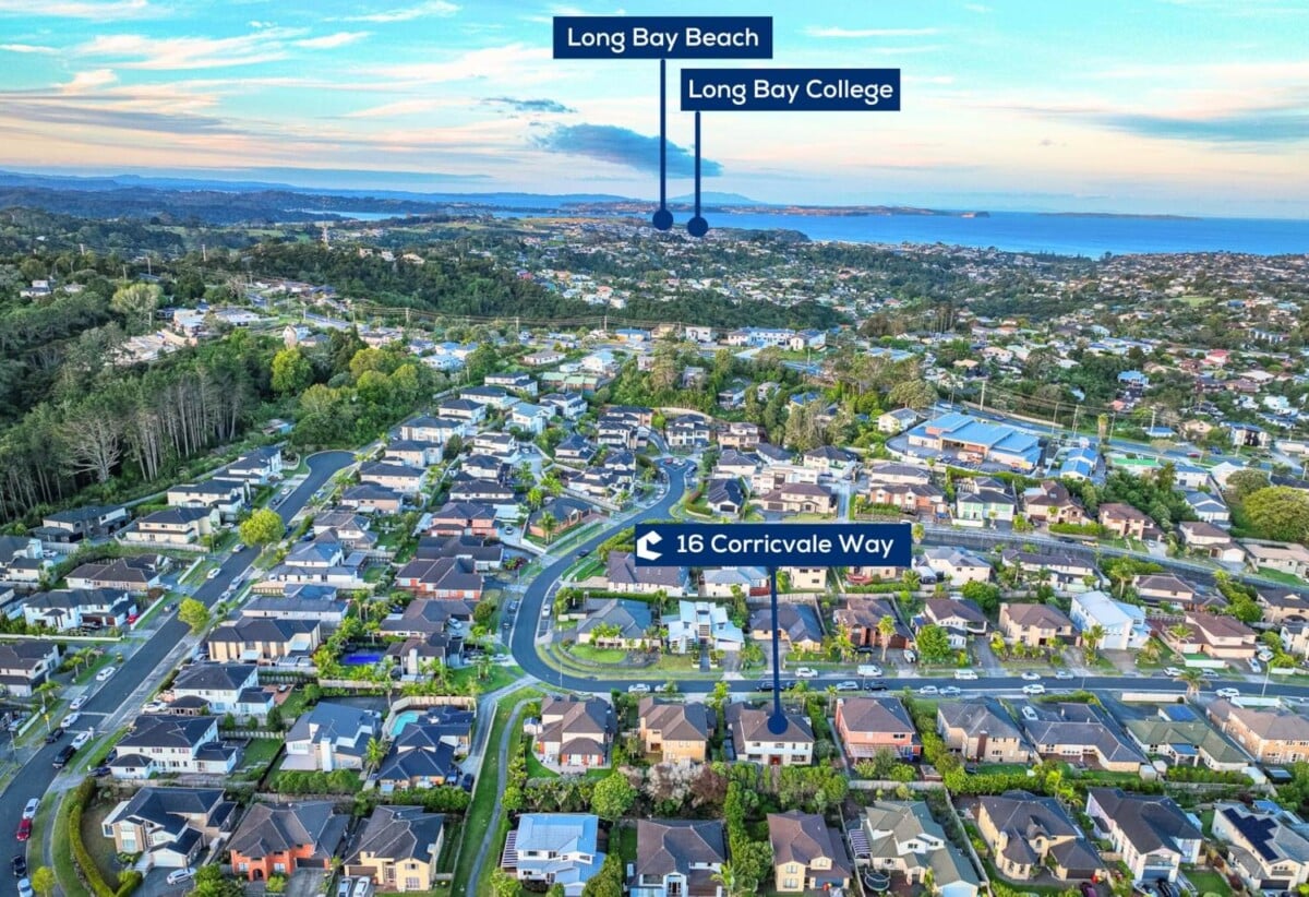 5 beds 3 baths house with double garage on 600m2 section, Minutes away from Browns Bay beach, vibrant local shops, cafes, and top-tier North Shore schools, 16 Corricvale Way, Albany, Auckland
