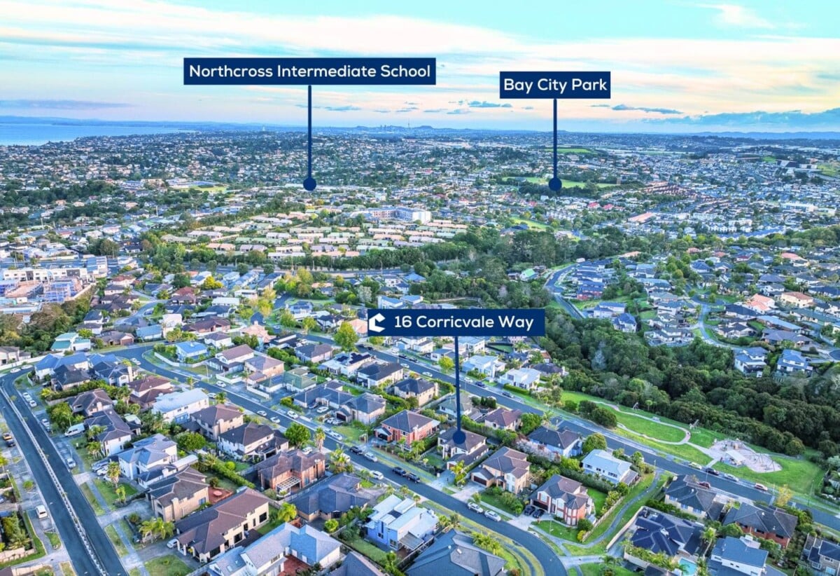 5 beds 3 baths house with double garage on 600m2 section, Minutes away from Browns Bay beach, vibrant local shops, cafes, and top-tier North Shore schools, 16 Corricvale Way, Albany, Auckland