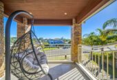 330m2 Brick and tile 5 beds + big study room 3 baths house with double garage on 544m2 section,owners are committed to selling, Kristin School, North Shore Golf Club, shopping and dining at Albany Mall all within easy reach, 62 Aberley Road, Schnapper Rock, Auckland