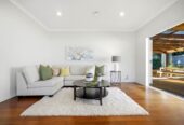 330m2 Brick and tile 5 beds + big study room 3 baths house with double garage on 544m2 section,owners are committed to selling, Kristin School, North Shore Golf Club, shopping and dining at Albany Mall all within easy reach, 62 Aberley Road, Schnapper Rock, Auckland