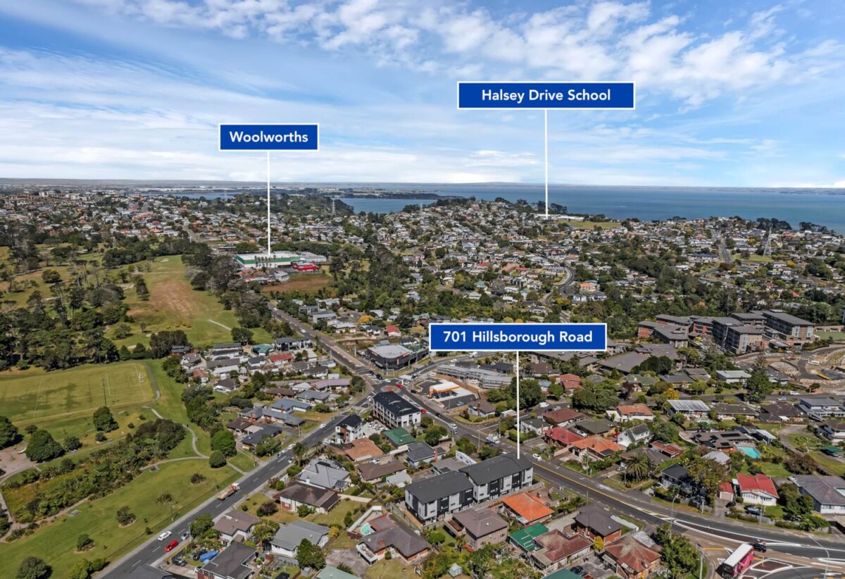 147m2 Affordable freehold 3 beds 3.5 baths home with garage, 3 ensuites, ground floor 1 ensuite with separate street access and private courtyard, NO Body Corporate fees, No Residence Association Fees, close to schools, supermarkets, cafes, and eateries, with easy motorway access, 9/701 Hillsborough Road, Mt Roskill, Auckland