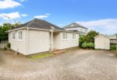 3 beds 2 baths house with 2 car parks on 371m2 section, features include a heat pump, a loft, and plenty of off-street parking, near Cornwall Park, 0.6 km to Oranga School, 1.4 km to One Tree Hill College, 12 Moata Road, One Tree Hill, Auckland