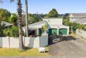 Urgent Sale, motivated vendors require a timely sale, Macleans College Zone, 5 beds 2 baths house with double garage on 878m2 section, 0.8 km to Macleans College, 9 Micawber Place, Mellons Bay, Auckland