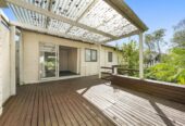 Urgent Sale, motivated vendors require a timely sale, Macleans College Zone, 5 beds 2 baths house with double garage on 878m2 section, 0.8 km to Macleans College, 9 Micawber Place, Mellons Bay, Auckland