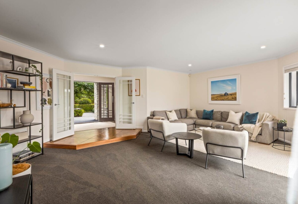 Home & Income Paradise with Subdivision Potential, Coatesville School zone, 6 beds lifestyle houses on 3.3400ha land, 4 beds main home, 2 beds minor dwelling, 41 Berenice Lane, Riverhead, Auckland