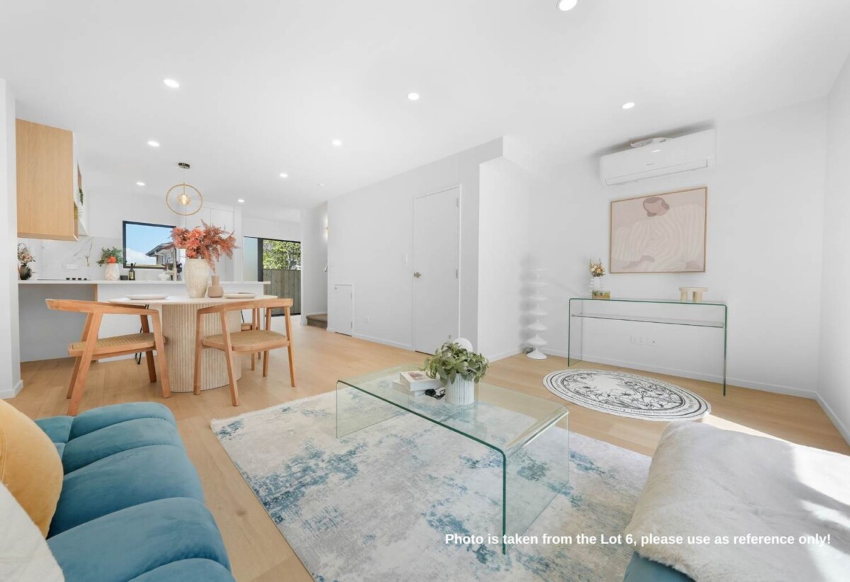10 Year Master Build Guarantee, Brandnew standalone 4 beds 2 baths home with car park, close to local amenities, shopping centres, parks, schools, 0.3 km to Pakuranga Intermediate, Lot 2, 27 Grassways Avenue, Pakuranga, Auckland