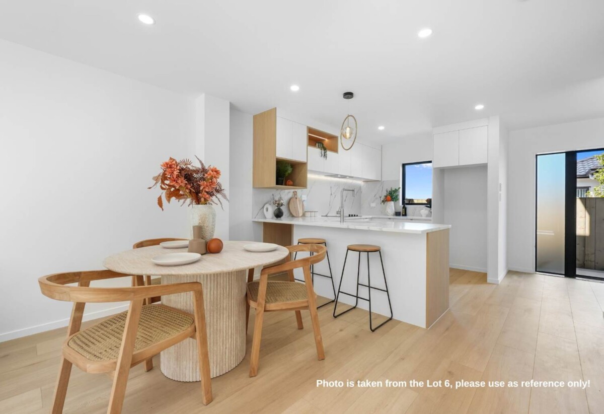 10 Year Master Build Guarantee, Brandnew standalone 4 beds 2 baths home with car park, close to local amenities, shopping centres, parks, schools, 0.3 km to Pakuranga Intermediate, Lot 2, 27 Grassways Avenue, Pakuranga, Auckland