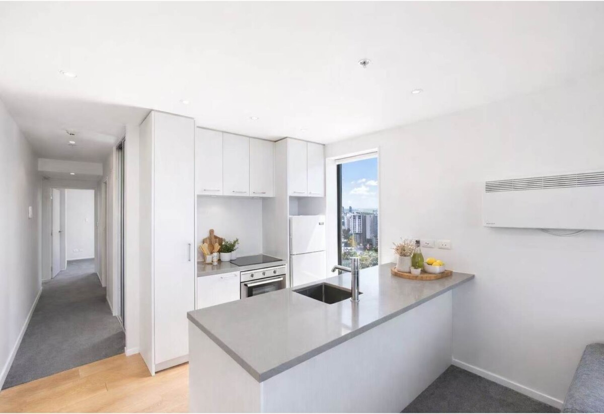 Double Grammar school zone, 62m2 freehold 2 beds + study (which can be used as a 3rd bedroom) 1 bath apartment, 1 km to Auckland Girls’ Grammar School, 1.8 km to Auckland Grammar, 2105/8 Airedale Street, City Centre, Auckland