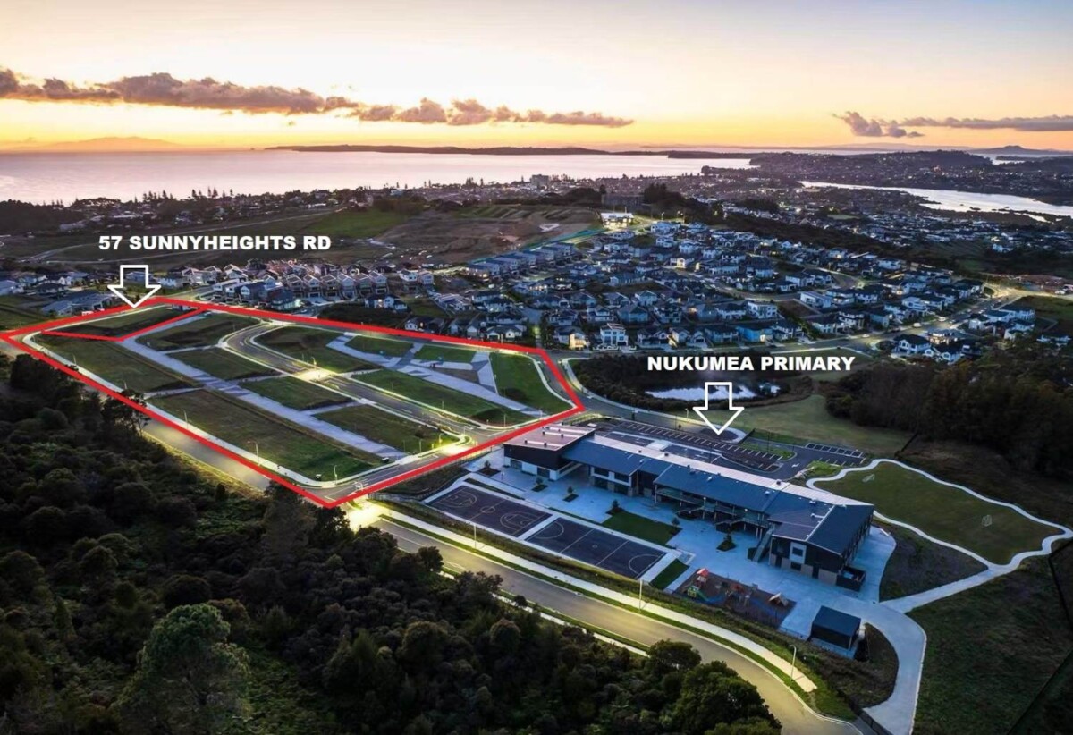1887m2 super lot with RC for 7 standalone homes, Lot 1, 332m2 size land, 3 beds, Lot 2-6, 221m2 land size, 5 beds, Lot 7, 450m2 size land, 4 beds, fully serviced to each sub lot boundary, 0.2 km to Nukumea School, 57 Sunnyheights Road, Orewa, Auckland