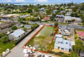 Urgent sale, 961m2 section with RC for 6 units Stand Alone 3 lever House. EPA is being processed. Also BC is ready to lodge, Situated diagonally opposite the Green Bay shops, walks to Titirangi Golf Course, 0.5 km to Green Bay Primary School, 0.7 km to Green Bay High School, 83 Godley Road, Green Bay, Auckland
