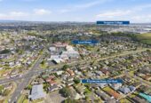 Fully Renovated, Brick and tile 4 beds + big study room 2 baths house with double garage on 585m2 section, close to schools, shopping centresm motorway access, 8 Caldecote Place, Flat Bush, Auckland