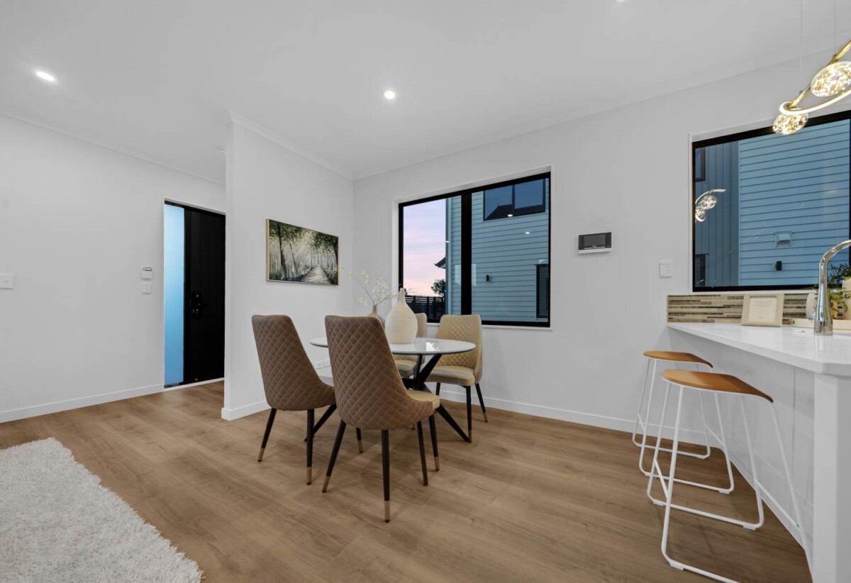 10 Year Master Build Guarantee, Brandnew standalone 3 beds 2.5 baths home with garage, zoned for Macleans Primary, Howick Intermediate, and Pakuranga College, close to schools, beaches, shopping centre, parks, Lot 3/110 Hutchinsons Road, Bucklands Beach, Auckland