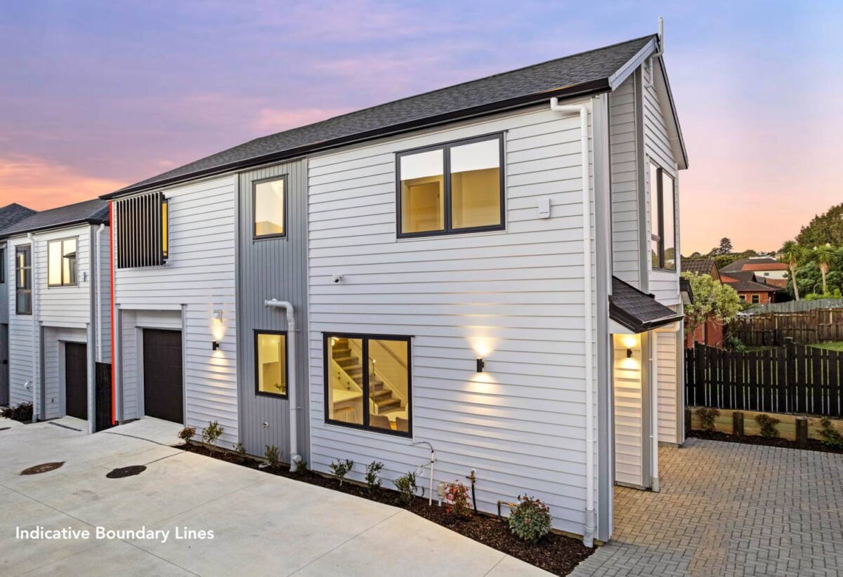 10 Year Master Build Guarantee, Brandnew standalone 3 beds 2.5 baths home with garage, zoned for Macleans Primary, Howick Intermediate, and Pakuranga College, close to schools, beaches, shopping centre, parks, Lot 3/110 Hutchinsons Road, Bucklands Beach, Auckland