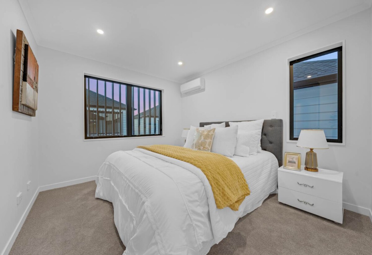 10 Year Master Build Guarantee, Brandnew standalone 3 beds 2.5 baths home with garage, zoned for Macleans Primary, Howick Intermediate, and Pakuranga College, close to schools, beaches, shopping centre, parks, Lot 3/110 Hutchinsons Road, Bucklands Beach, Auckland