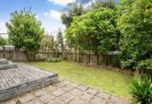 3 beds 2 baths house with 2 car parks on 371m2 section, features include a heat pump, a loft, and plenty of off-street parking, near Cornwall Park, 0.6 km to Oranga School, 1.4 km to One Tree Hill College, 12 Moata Road, One Tree Hill, Auckland