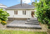 3 beds 2 baths house with 2 car parks on 371m2 section, features include a heat pump, a loft, and plenty of off-street parking, near Cornwall Park, 0.6 km to Oranga School, 1.4 km to One Tree Hill College, 12 Moata Road, One Tree Hill, Auckland
