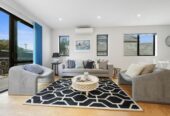 4 beds 3.5 baths duplex home with garage, just a short stroll from One Tree Hill, zoned for Remuera Intermediate School, 1B Kawau Road, Greenlane, Auckland