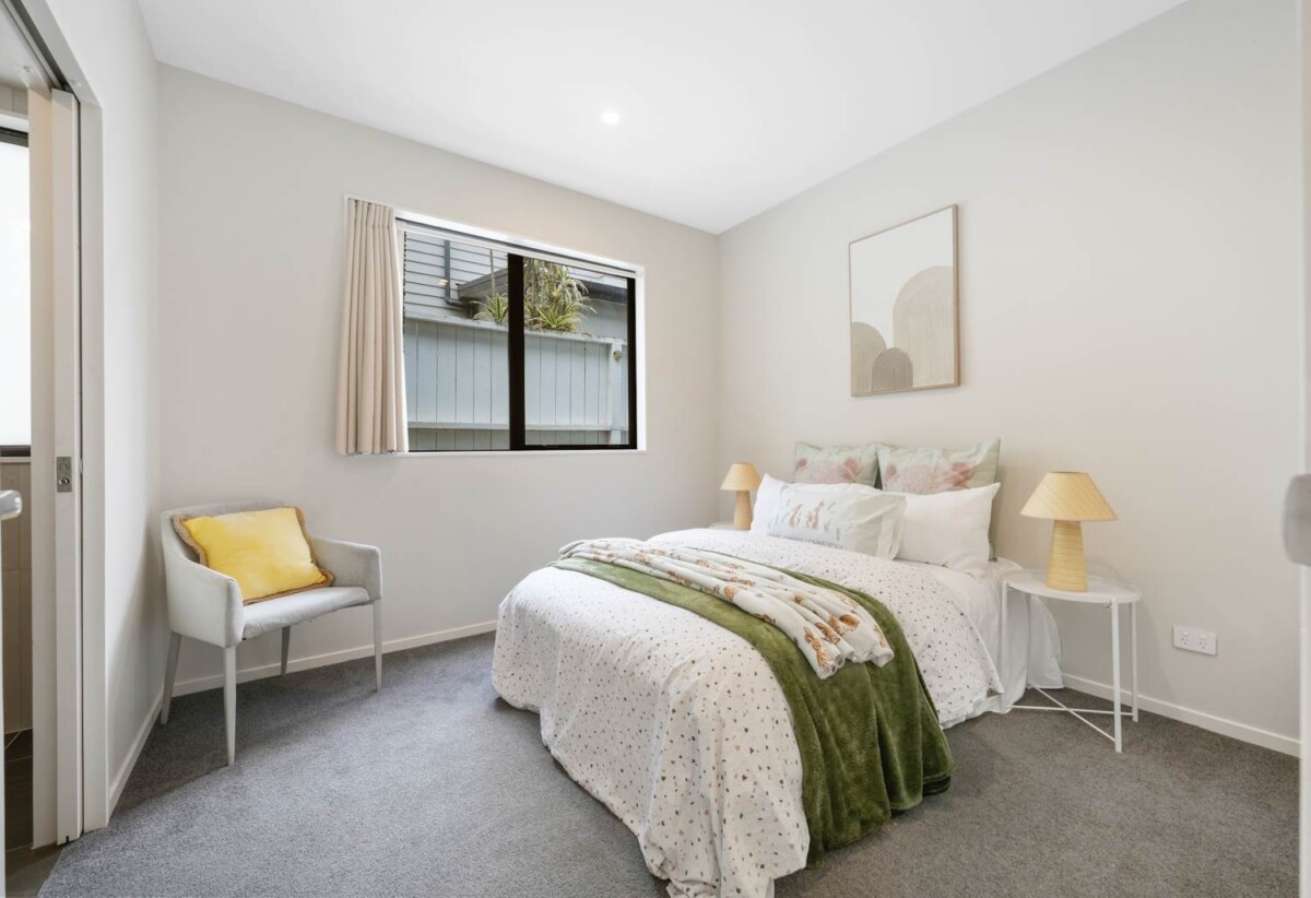 4 beds 3.5 baths duplex home with garage, just a short stroll from One Tree Hill, zoned for Remuera Intermediate School, 1B Kawau Road, Greenlane, Auckland