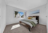 Renovated 5 beds 3.5 baths house with double garage on 401m2 section, close to the shops of Lunn Avenue, Sylvia Park Shopping Centre, school, parks, 10A Burt Road, Mt Wellington, Auckland