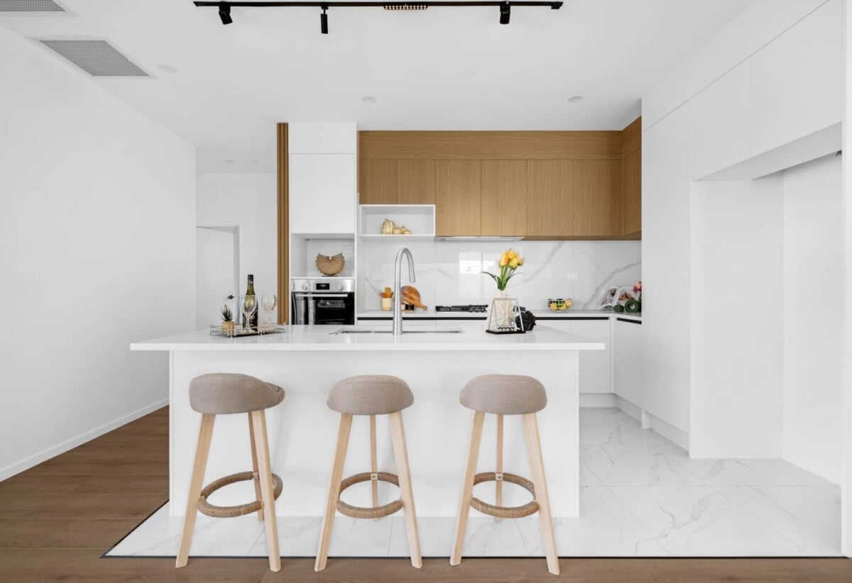 2 Legal Kitchens, Brandnew standalone 4 beds 3 baths house with double garage and 1 bed granny, close to Opaheke School and a nearby reserve, Costco Wholesale Drury and the upcoming Drury train station are currently underway, 16 Pupu Crescent, Opaheke, Auckland