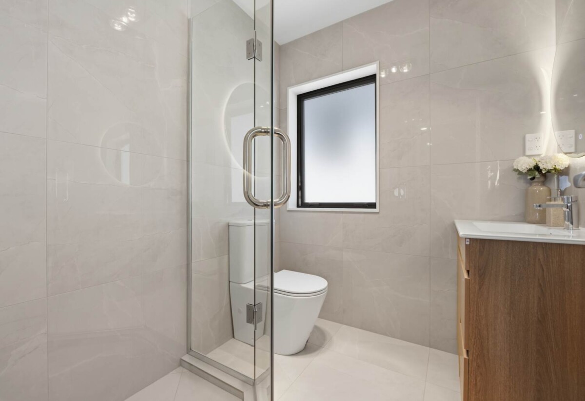 173m2 Brandnew standalone 4 beds 3.5 baths home with double tandem garage on 243m2 section, walks to walk to Howick New World supermarket, schools, close to shopping centre, Lot 1/51 Andrew Road, Howick, Auckland