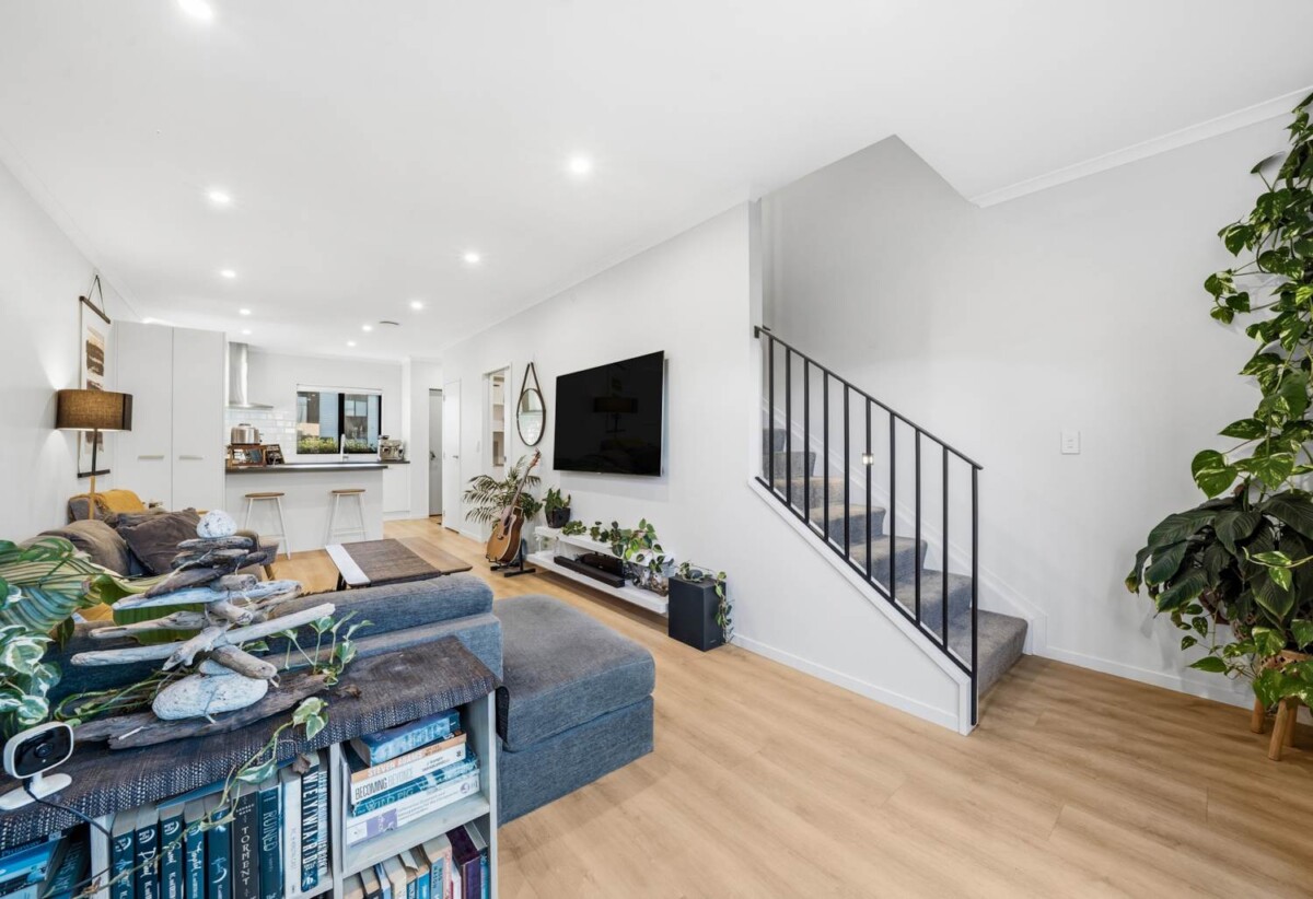 Built by Fletcher Building, Brick and tile 2 beds 1.5 baths home with 2 car parks, zoned for Conifer Grove School and within walking distance to Countdown Conifer Grove, local cafés, scenic coastal walkways, parks, and playgrounds. Motorway access is only minutes away, 50 Adlam Lane, Conifer Grove, Auckland