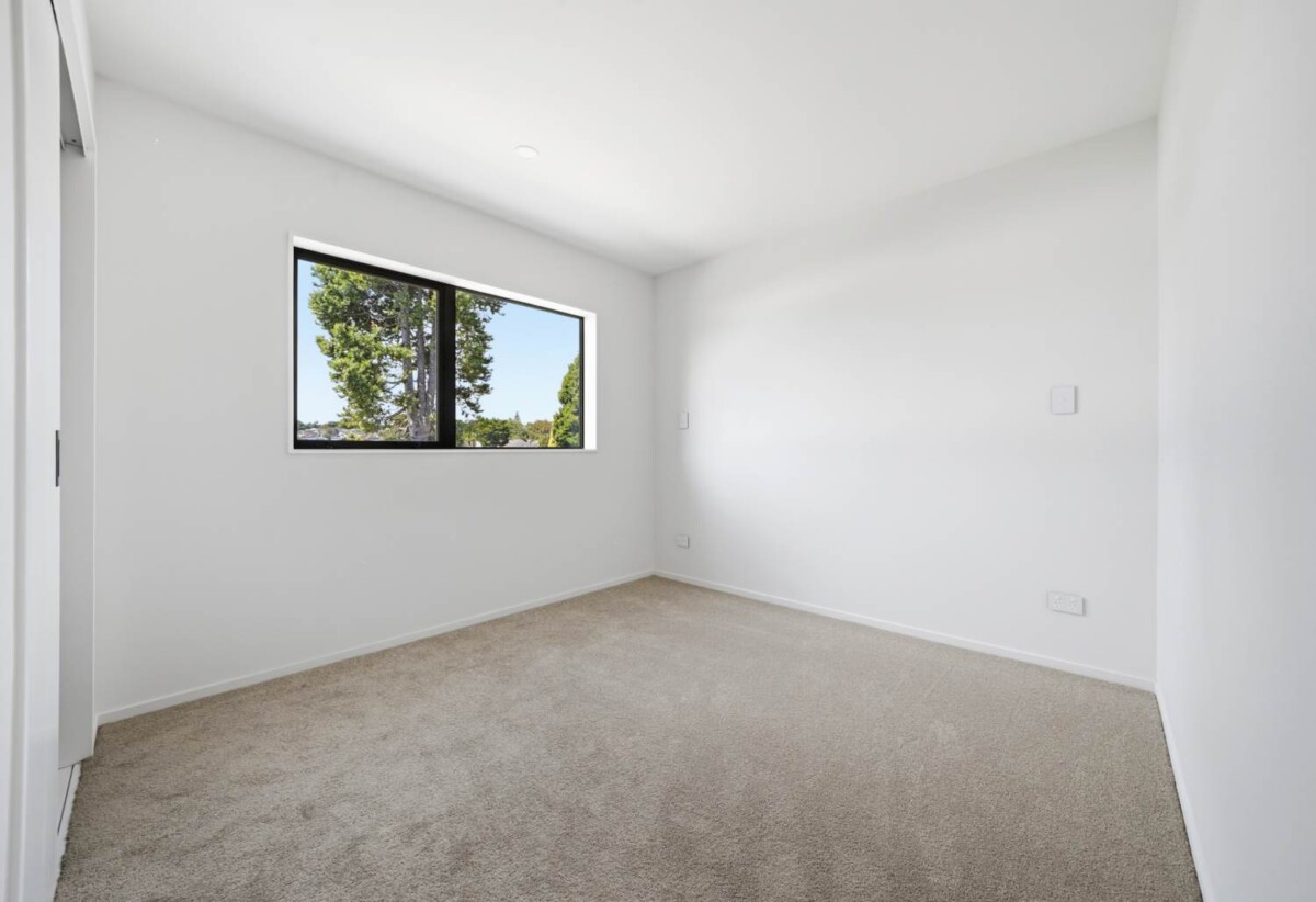 Brandnew standalone 4 beds 2.5 baths home with garage, close to schools, parks, town centre, motorway access, 0.6 km to Manurewa High School, 0.7 km to Homai School, 0.9 km to Manurewa Intermediate, 9A Clark Street, Manurewa, Auckland