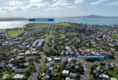 222m2 5 beds 2.5 baths house with double garage on 295m2 section, Eastridge Shopping Centre, local cafés, parks and schools all nearby, close to schools, beaches, 30C Kurahaupo Street, Orakei, Auckland