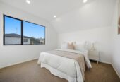 Rangitoto College zone, 4 beds 2.5 baths house with double garage on 665m2 section, close to schools, beach, shops, supermarket, parks and coastal walkways, 1 km to Browns Bay School, Murrays Bay Intermediate, Rangitoto College, Murrays Bay School, 18 Bushglen Court, Browns Bay, Auckland