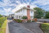 Once over 20 years, 3 beds + Sunroom / office spac 1 baths house with sea views on 400m2 section, beside the open field of Hillsborough School, close to schools, parks, coastal walkways, Golf club, motorway access, 16 Belfast Street, Hillsborough, Auckland