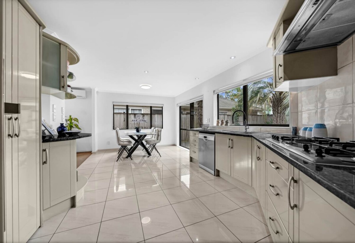 Botany Downs Secondary College zone, Brick and tile 5 beds 3 baths house with double garage on 480m2 section, walks to schools, Botany Downs shopping centre, 18 Matarangi Road, East Tamaki, Auckland