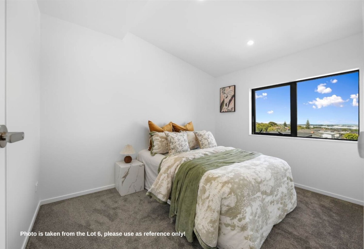 10-Year Master Build Guarantee plus 24-month maintenance warranty,. Brandnew freehold 3 beds 2.5 baths home with car park, close to schools parks, shopping centres, golf club, EV charging post installed for each parking space, Lot 5, 27 Grassways Avenue, Pakuranga, Auckland