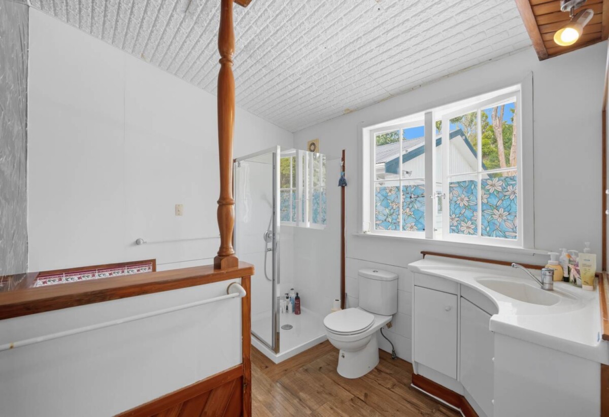 3,202 sqm of Local Centre Zone, 3 beds 2 baths house, A large covered deck overlooks your private park-like grounds, , A separate, generously sized studio with its own bathroom , zoned for Massey Primary School, Massey High School, 414 Don Buck Road, Massey, Auckland