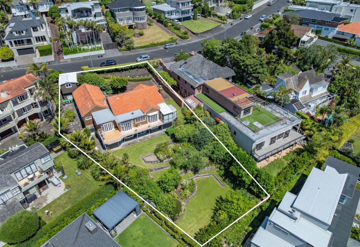 350m2 4 beds 2.5 baths house with triple garage and more car parks on 1196m2 section, The home has been updated over time , with the sweeping outlooks across Orakei Domain, Okahu Bay, Bastion Point, Rangitoto Island, North Head and the Hauraki Gulf, walk to the waterfront, local cafes and shops nearby, proximity to Orakei Bay Village, and Auckland’s CBD is just 10 minutes drive away, 21 Paritai Drive, Orakei, Auckland