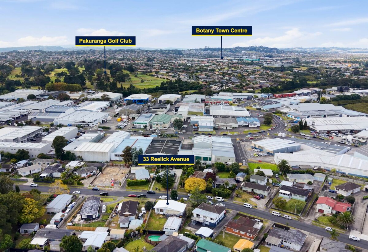 3 beds house on 615m2 section with RC, EPA for 3 standalone homes, each designed with 4 bedrooms, 2.5 bathrooms and an internal double garage, close to Lloyd Elsmore Park, shopping centre, golf club, schools, zoned for Pakuranga College, Farm Cove Intermediate and Sancta Maria College, 33 Reelick Avenue, Pakuranga Heights, Auckland