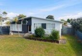 3 beds house on 615m2 section with RC, EPA for 3 standalone homes, each designed with 4 bedrooms, 2.5 bathrooms and an internal double garage, close to Lloyd Elsmore Park, shopping centre, golf club, schools, zoned for Pakuranga College, Farm Cove Intermediate and Sancta Maria College, 33 Reelick Avenue, Pakuranga Heights, Auckland