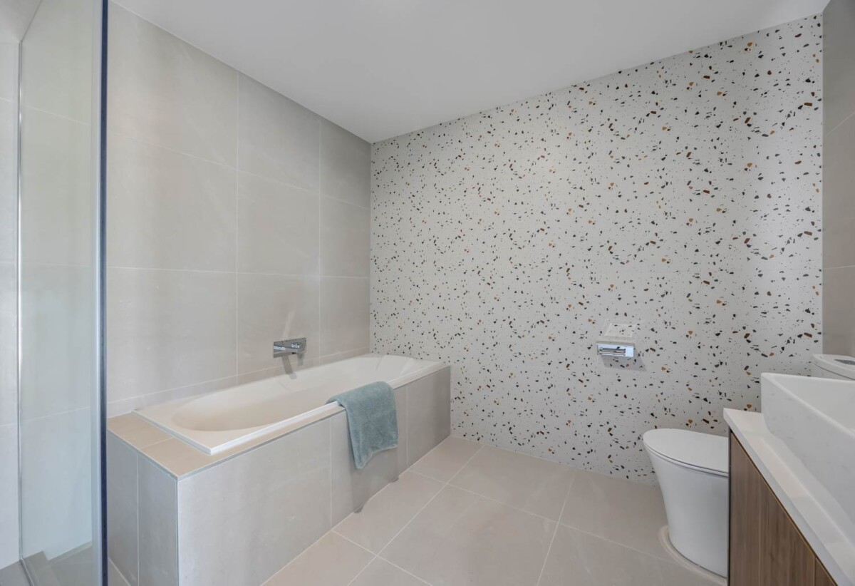 170m2 4 beds 2.5 baths home with 2 car parks, near schools and just moments away from Papakura town center, 123 Bellfield Road, Opaheke, Auckland