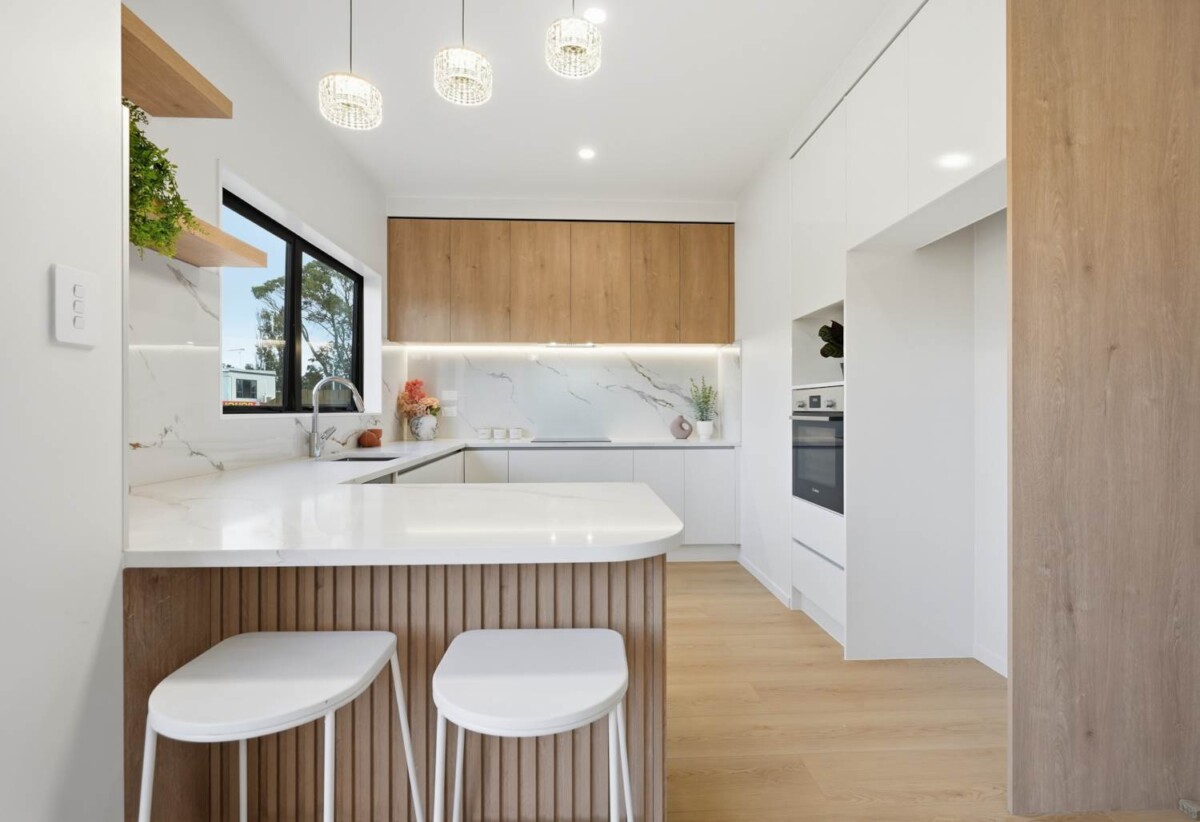Parkside Brandnew standalone 4 beds 2.5 baths home with garage, close to schools, shoppingcentre, beach, golf club, Walking distance to Howick Primary, Howick Intermediate and Pakuranga College, 70B Patons Road, Howick, Auckland