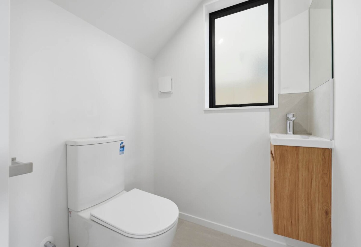 Parkside Brandnew standalone 4 beds 2.5 baths home with garage, close to schools, shoppingcentre, beach, golf club, Walking distance to Howick Primary, Howick Intermediate and Pakuranga College, 70B Patons Road, Howick, Auckland