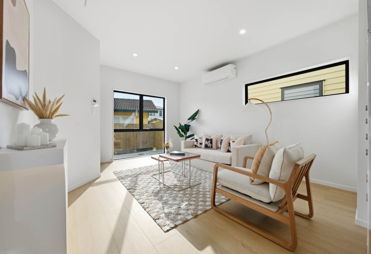 Parkside Brandnew standalone 4 beds 2.5 baths home with garage, close to schools, shoppingcentre, beach, golf club, Walking distance to Howick Primary, Howick Intermediate and Pakuranga College, 70B Patons Road, Howick, Auckland