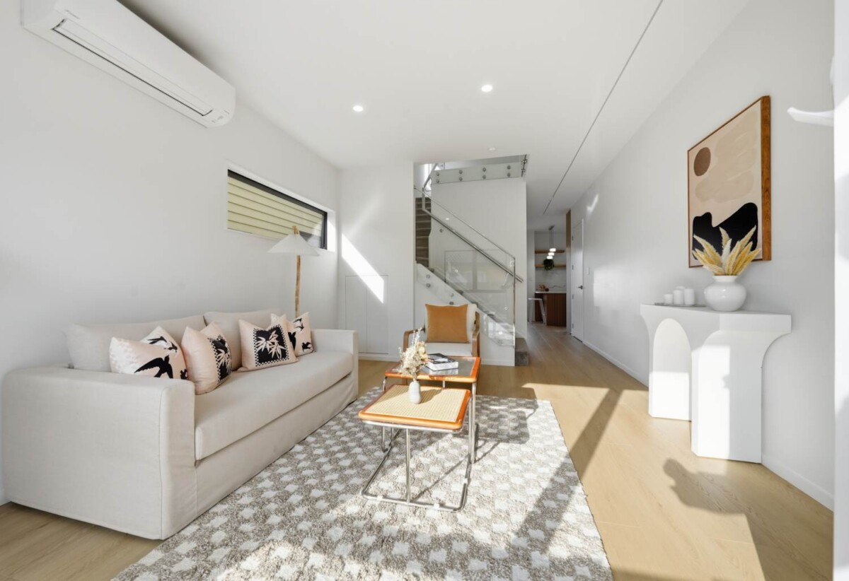 Parkside Brandnew standalone 4 beds 2.5 baths home with garage, close to schools, shoppingcentre, beach, golf club, Walking distance to Howick Primary, Howick Intermediate and Pakuranga College, 70B Patons Road, Howick, Auckland