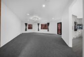 5 beds + study 3 baths house with double garage on 704m2 section, close to schools shopping centre, motorway access, parks, 36 Piper Place, Goodwood Heights, Auckland