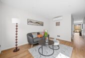 Must SELL, Brandnew standalone 3 beds 1.5 baths home with garage, close to schools, beach, supermarkets, shops, 4A Bettina Place, Manurewa, Auckland