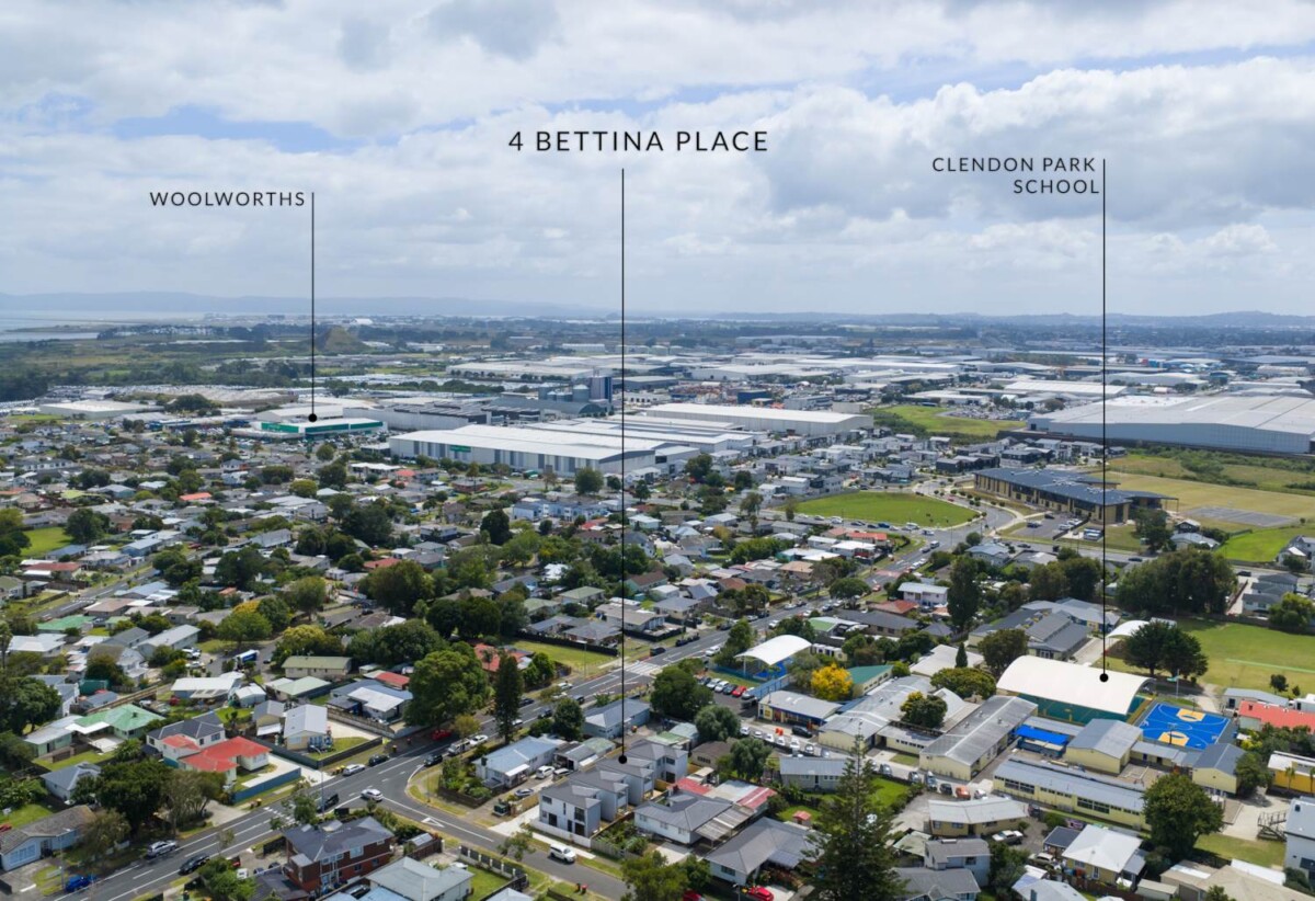 Must SELL, Brandnew standalone 3 beds 1.5 baths home with garage, close to schools, beach, supermarkets, shops, 4D Bettina Place, Manurewa, Auckland