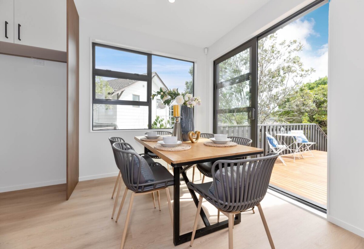 Brandnew standalone 4 beds 2 baths home with garage, lose to Glenfield Mall, Marlborough Primary School, and the popular Oruamo Reserve. easy motorway access, 58A Marlborough Avenue, Glenfield, Auckland