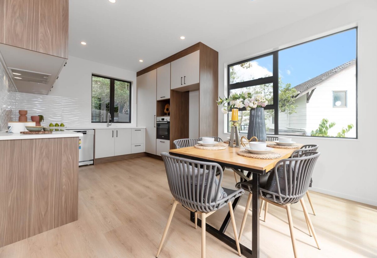 Brandnew standalone 4 beds 2 baths home with garage, lose to Glenfield Mall, Marlborough Primary School, and the popular Oruamo Reserve. easy motorway access, 58A Marlborough Avenue, Glenfield, Auckland