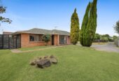 Macleans College zone, Renovated Brick abd tile 3 baths home with garage, zones for Pigeon Mountain Primary School, Bucklands Beach Intermediate, and Macleans College, close to beaches, schools, Half Moon Bay Marina and Half Moon Bay Ferry Terminal, shopping centres, 64B Sunderlands Road, Half Moon Bay, Auckland