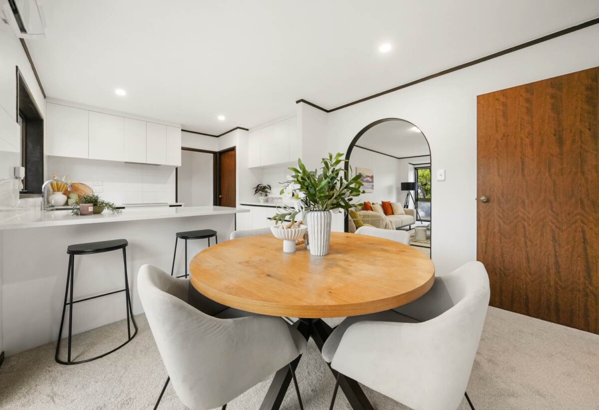 Macleans College zone, Renovated Brick abd tile 3 baths home with garage, zones for Pigeon Mountain Primary School, Bucklands Beach Intermediate, and Macleans College, close to beaches, schools, Half Moon Bay Marina and Half Moon Bay Ferry Terminal, shopping centres, 64B Sunderlands Road, Half Moon Bay, Auckland