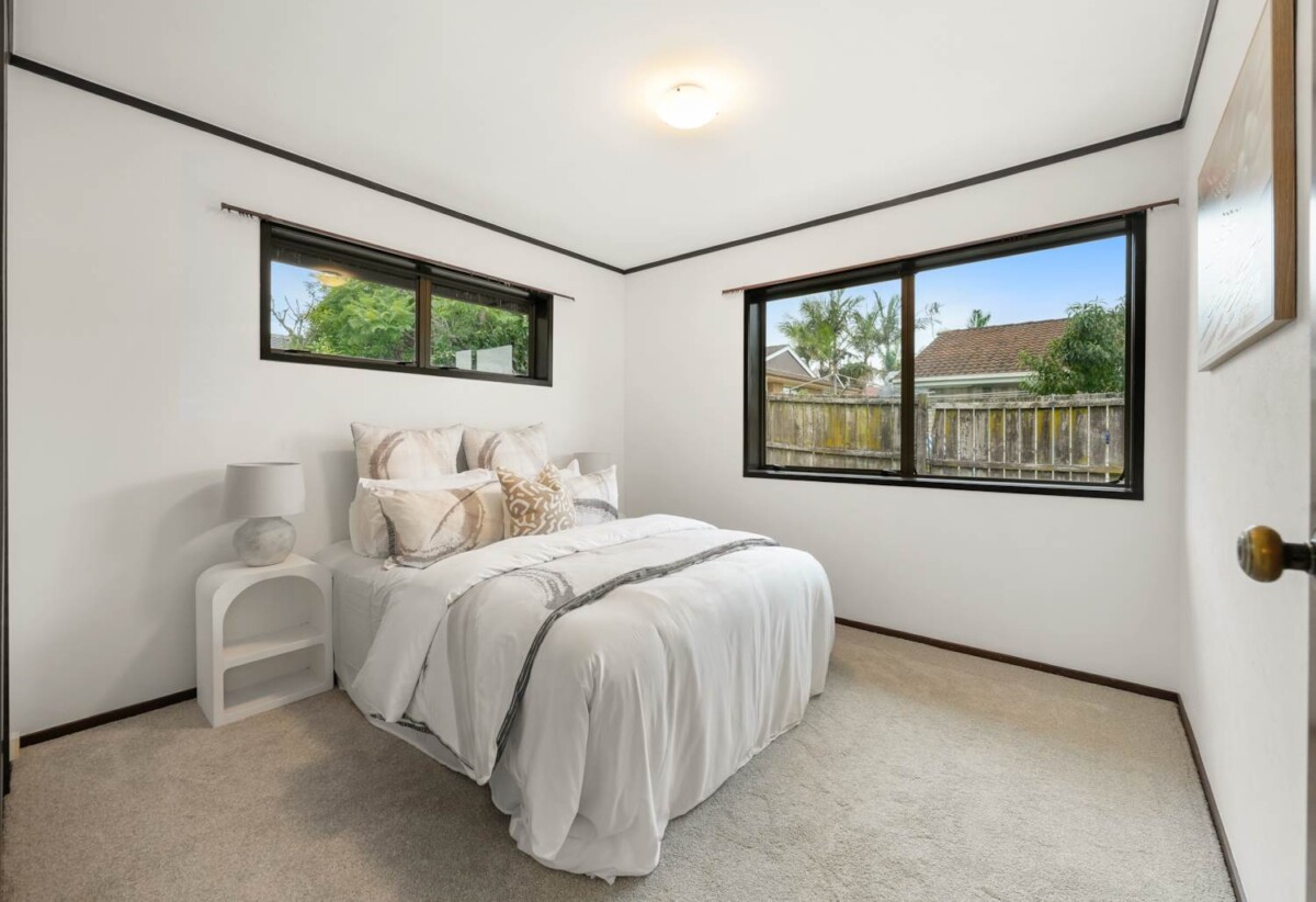 Macleans College zone, Renovated Brick abd tile 3 baths home with garage, zones for Pigeon Mountain Primary School, Bucklands Beach Intermediate, and Macleans College, close to beaches, schools, Half Moon Bay Marina and Half Moon Bay Ferry Terminal, shopping centres, 64B Sunderlands Road, Half Moon Bay, Auckland